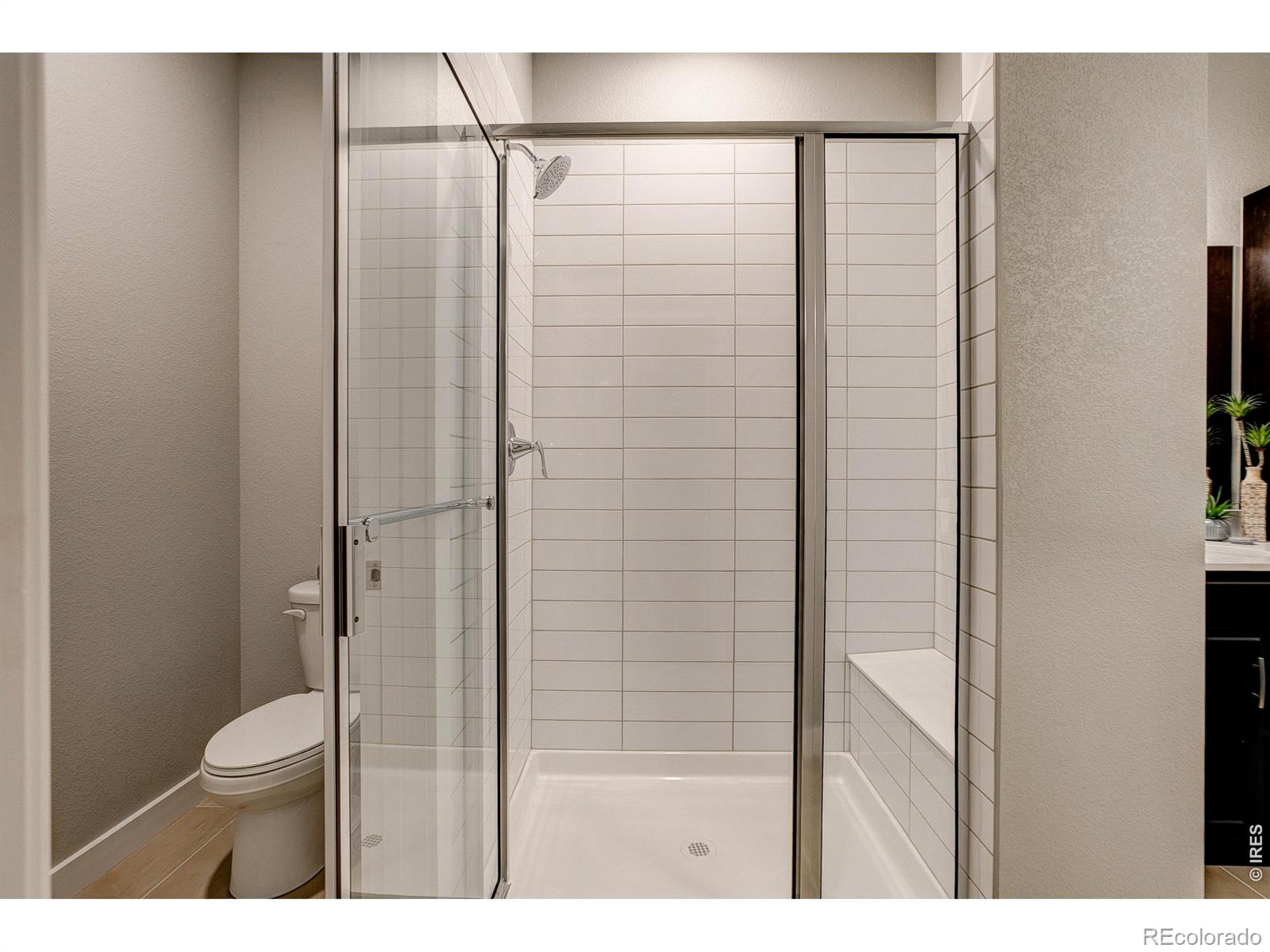 MLS Image #13 for 410  high point drive,longmont, Colorado