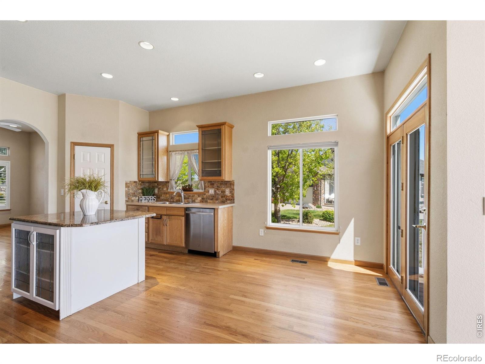 MLS Image #13 for 535  lakeside place,windsor, Colorado