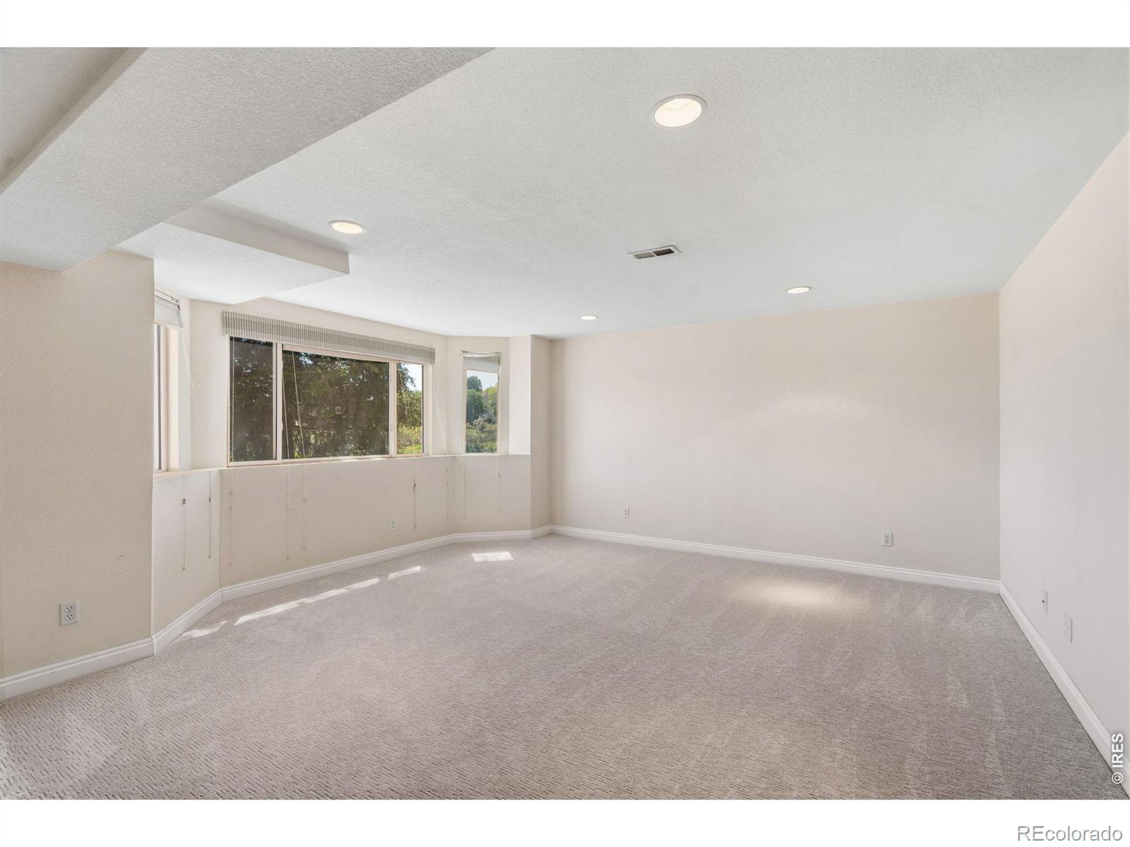 MLS Image #29 for 535  lakeside place,windsor, Colorado