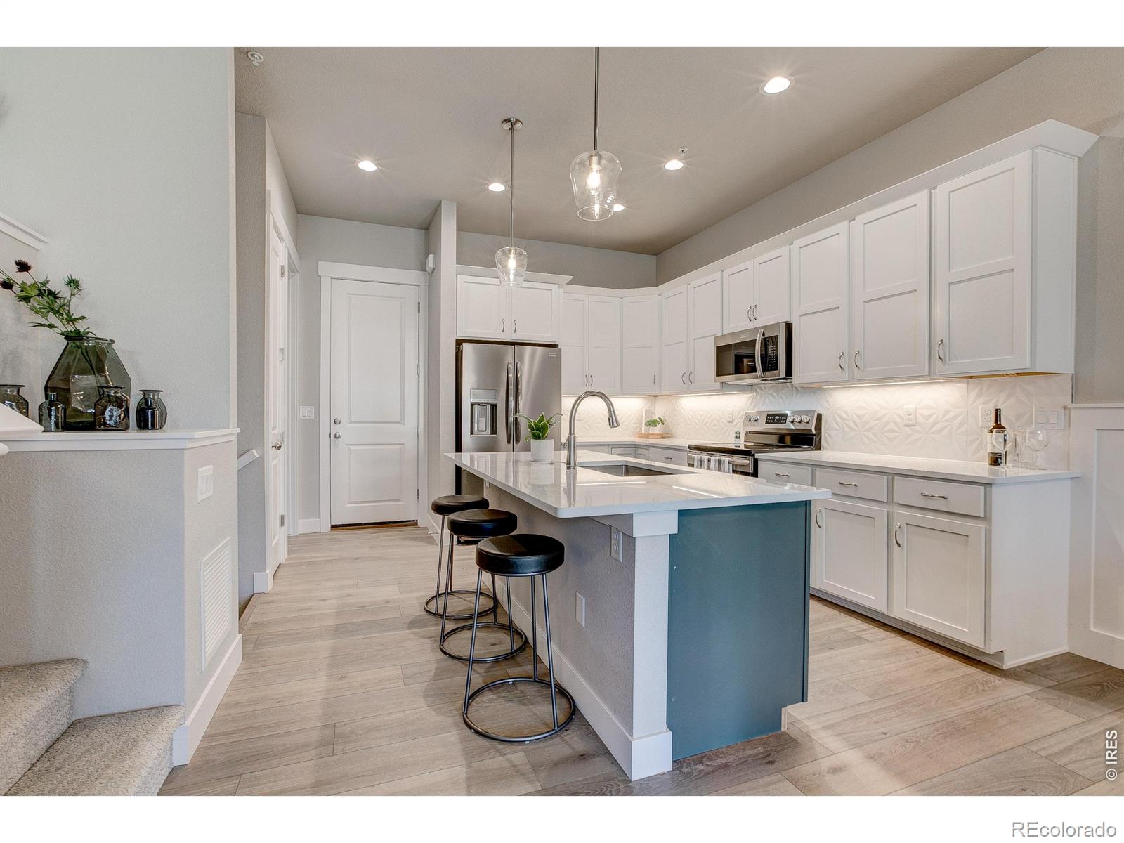 MLS Image #2 for 158  high point drive,longmont, Colorado