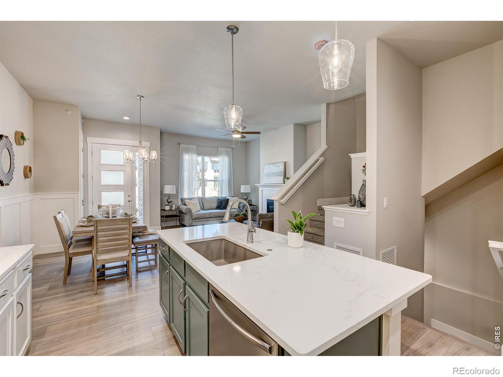 MLS Image #5 for 158  high point drive,longmont, Colorado