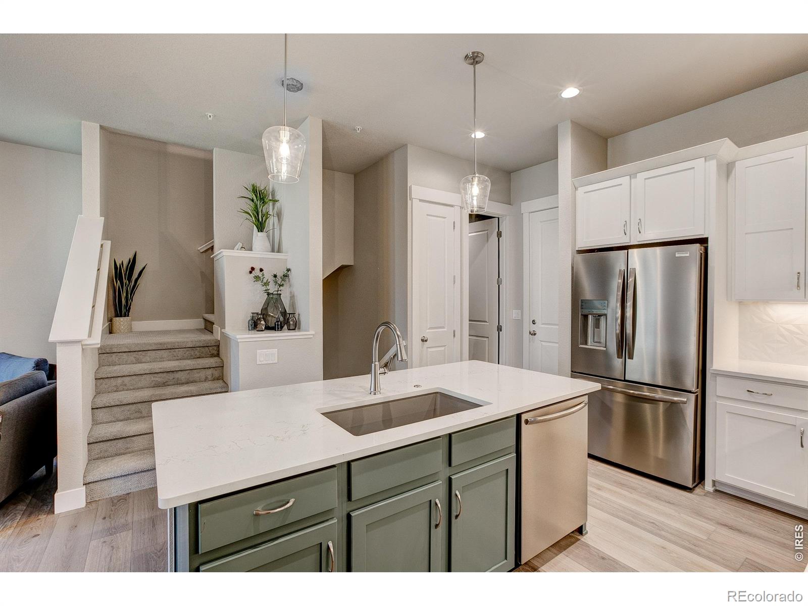 MLS Image #6 for 158  high point drive,longmont, Colorado