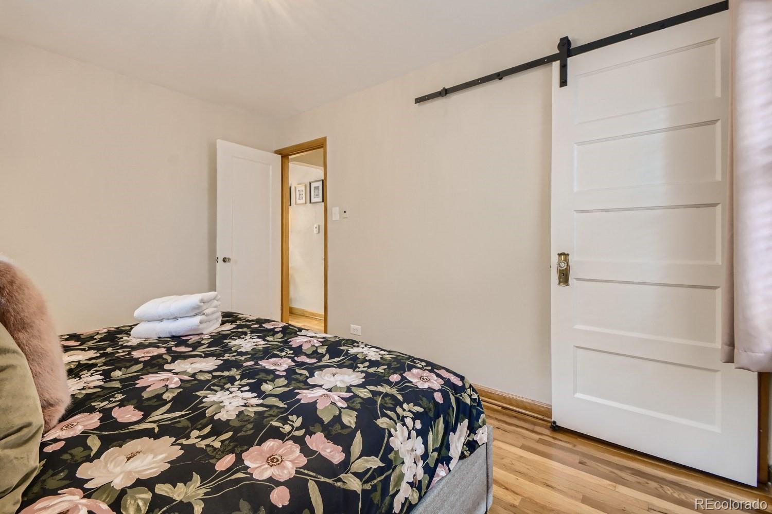 MLS Image #10 for 415 n monroe street,denver, Colorado
