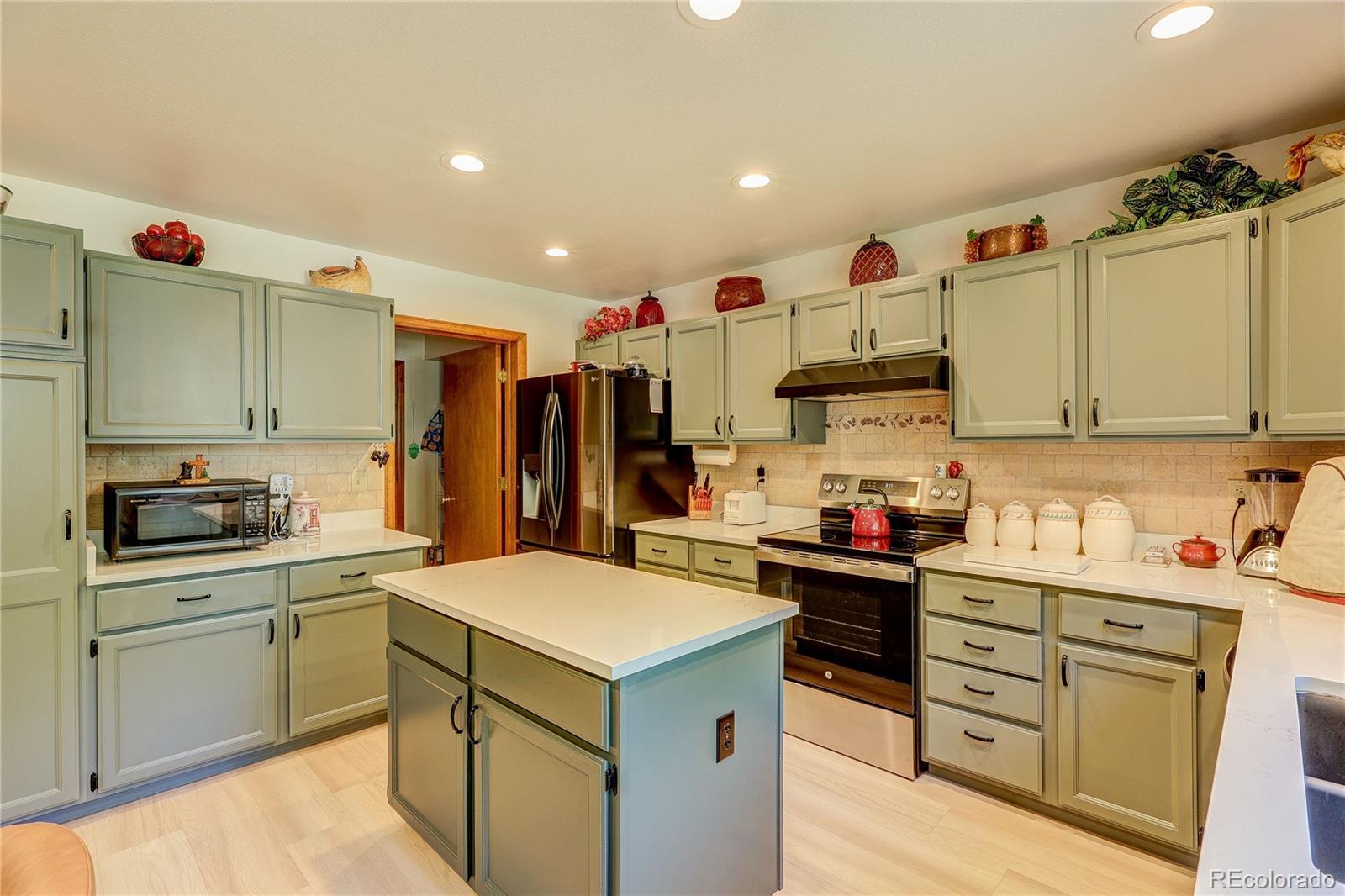 MLS Image #13 for 13107 w iliff drive,lakewood, Colorado