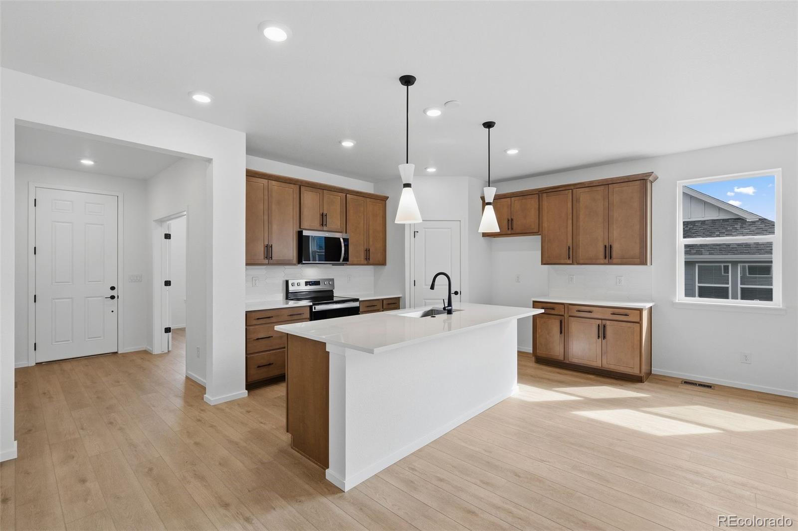 MLS Image #8 for 714  stillwell avenue,elizabeth, Colorado