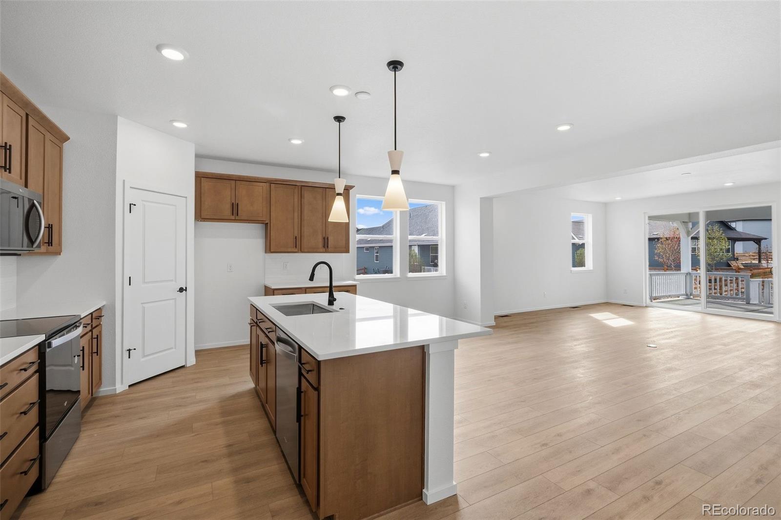 MLS Image #9 for 714  stillwell avenue,elizabeth, Colorado