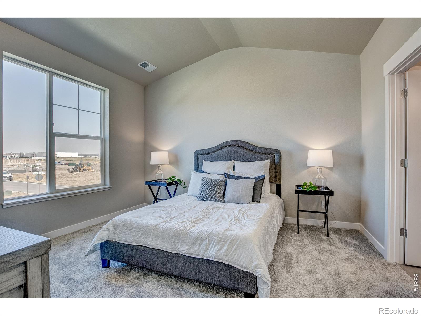 MLS Image #5 for 420  high point drive,longmont, Colorado