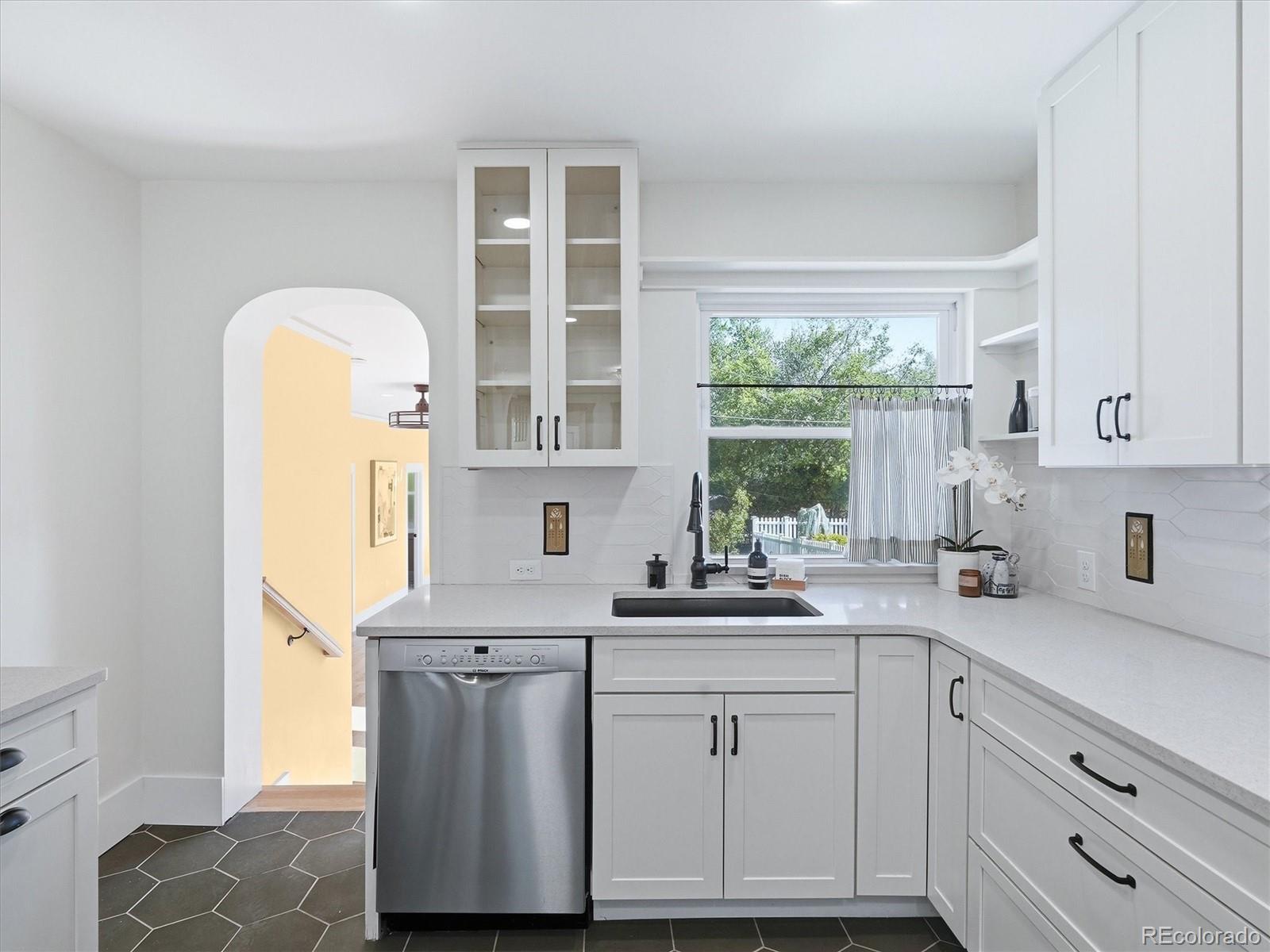 MLS Image #12 for 3331 w scott place,denver, Colorado