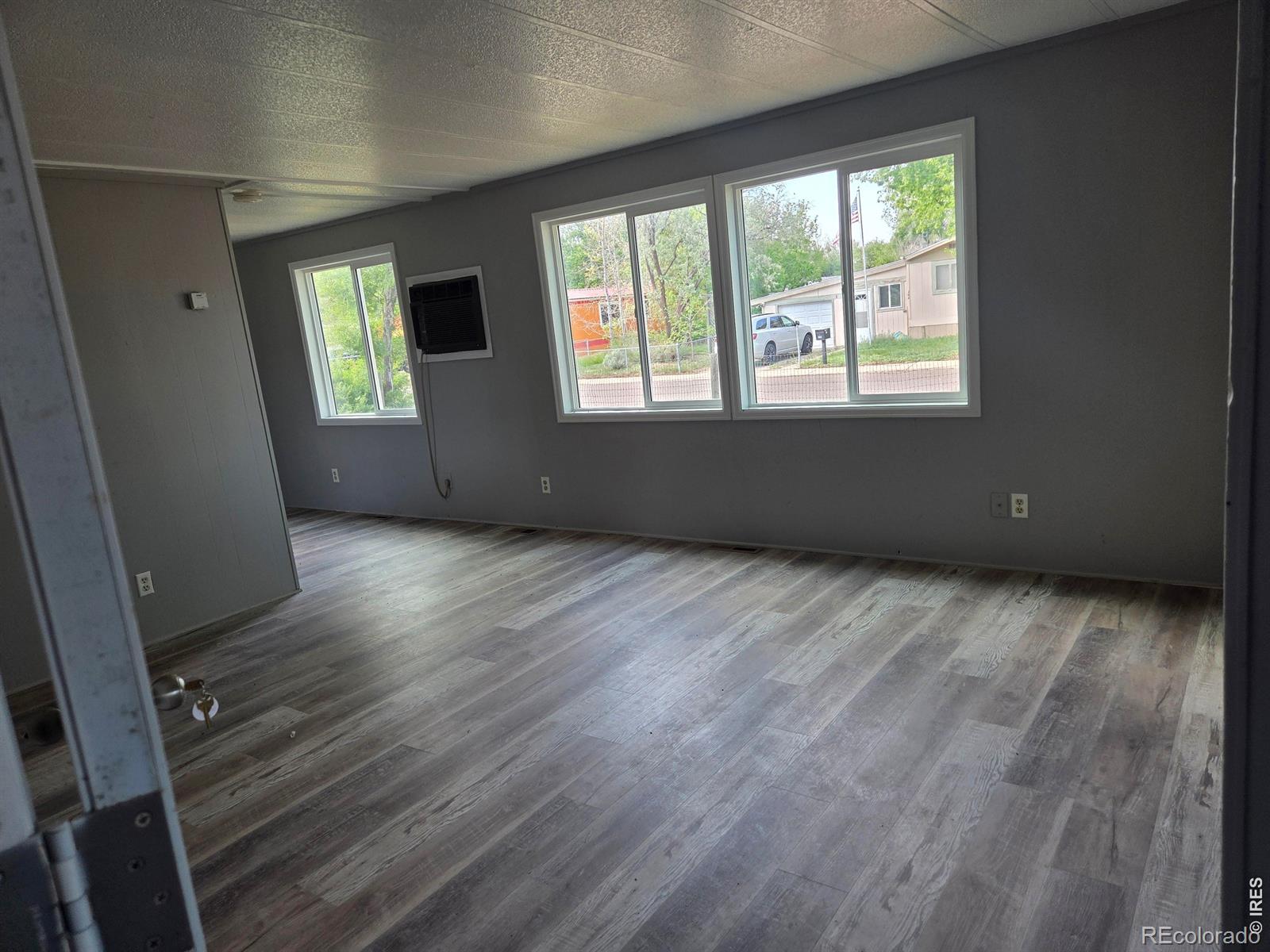 MLS Image #7 for 101  larch drive,log lane village, Colorado