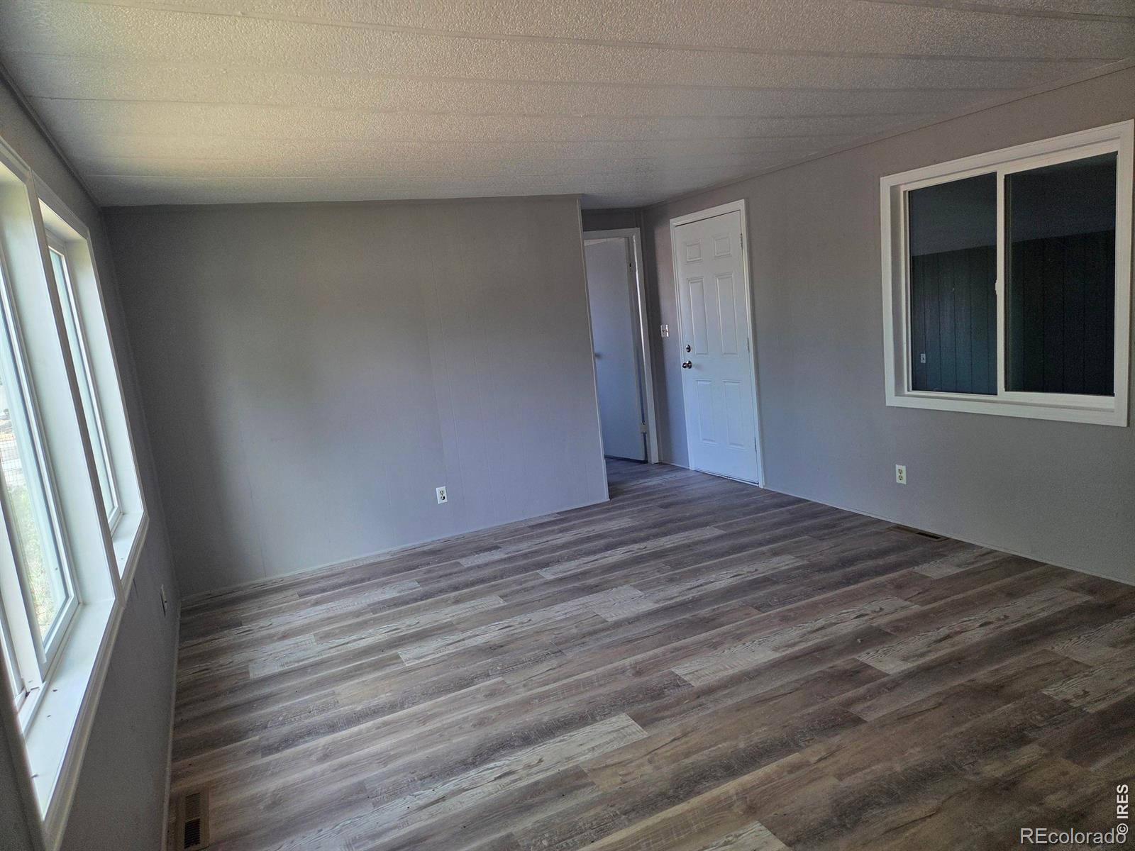 MLS Image #9 for 101  larch drive,log lane village, Colorado