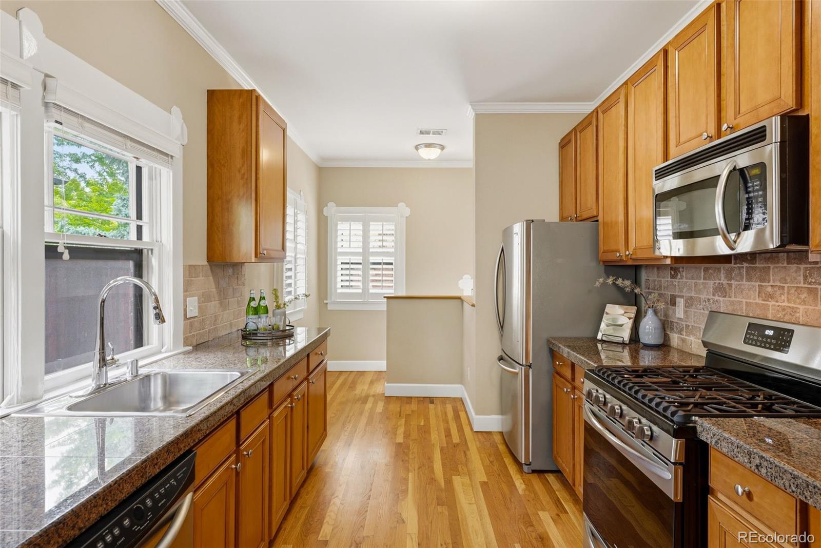 MLS Image #16 for 758  elizabeth street,denver, Colorado