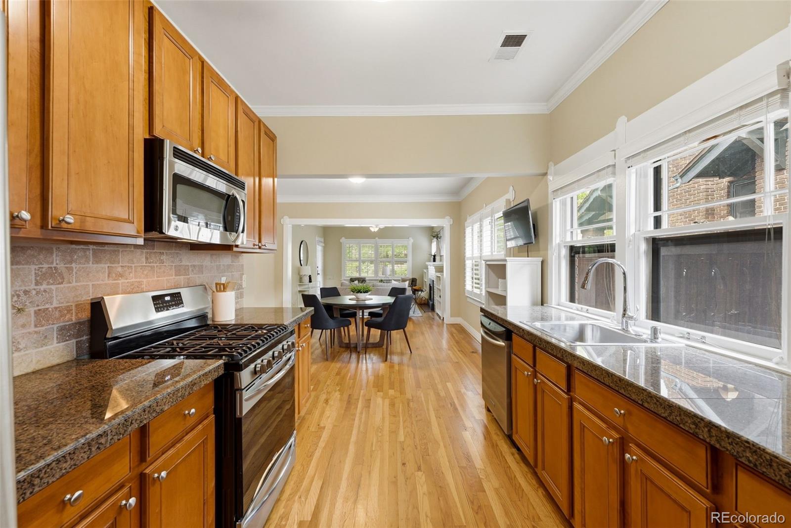MLS Image #18 for 758  elizabeth street,denver, Colorado