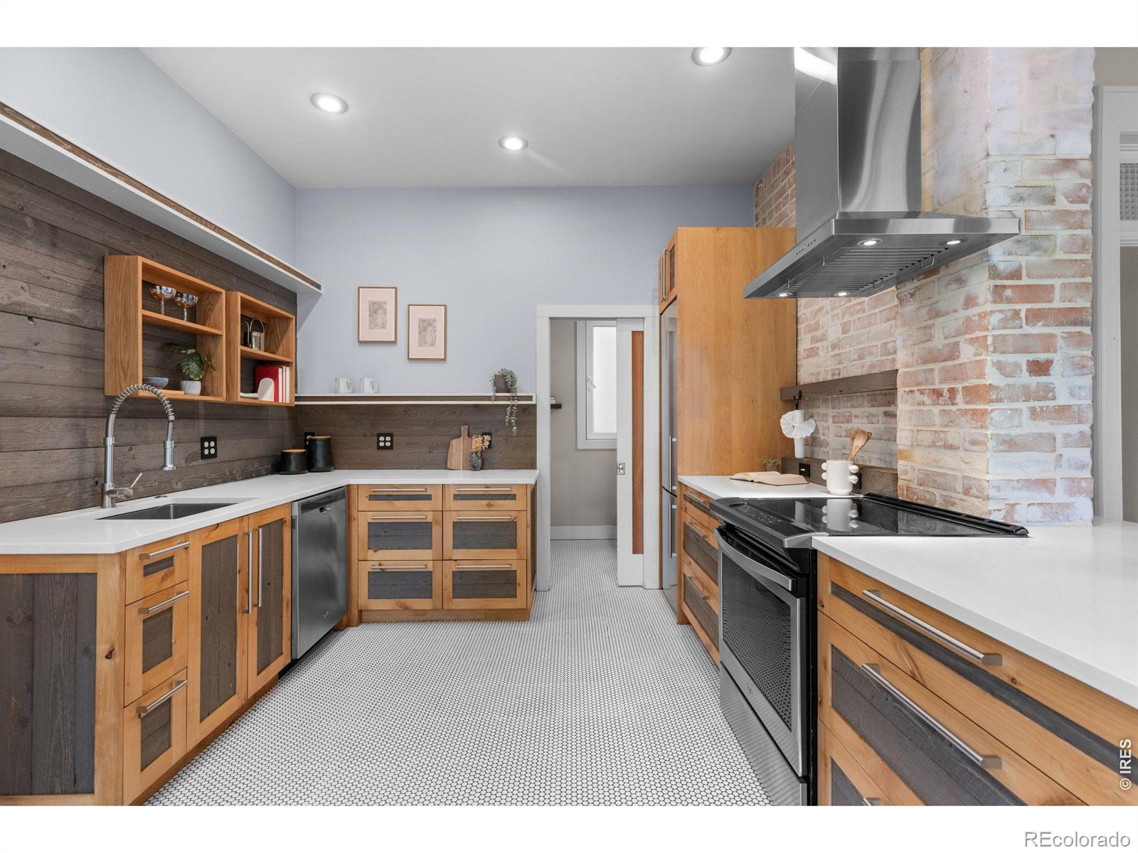 MLS Image #12 for 1905  arapahoe avenue,boulder, Colorado
