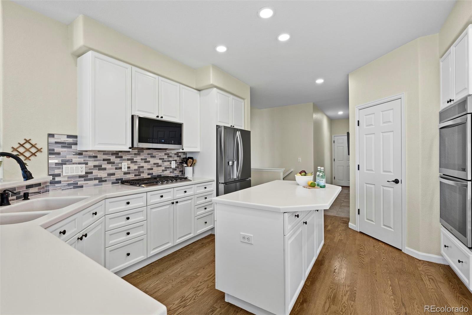 MLS Image #14 for 14090  turnberry court,broomfield, Colorado