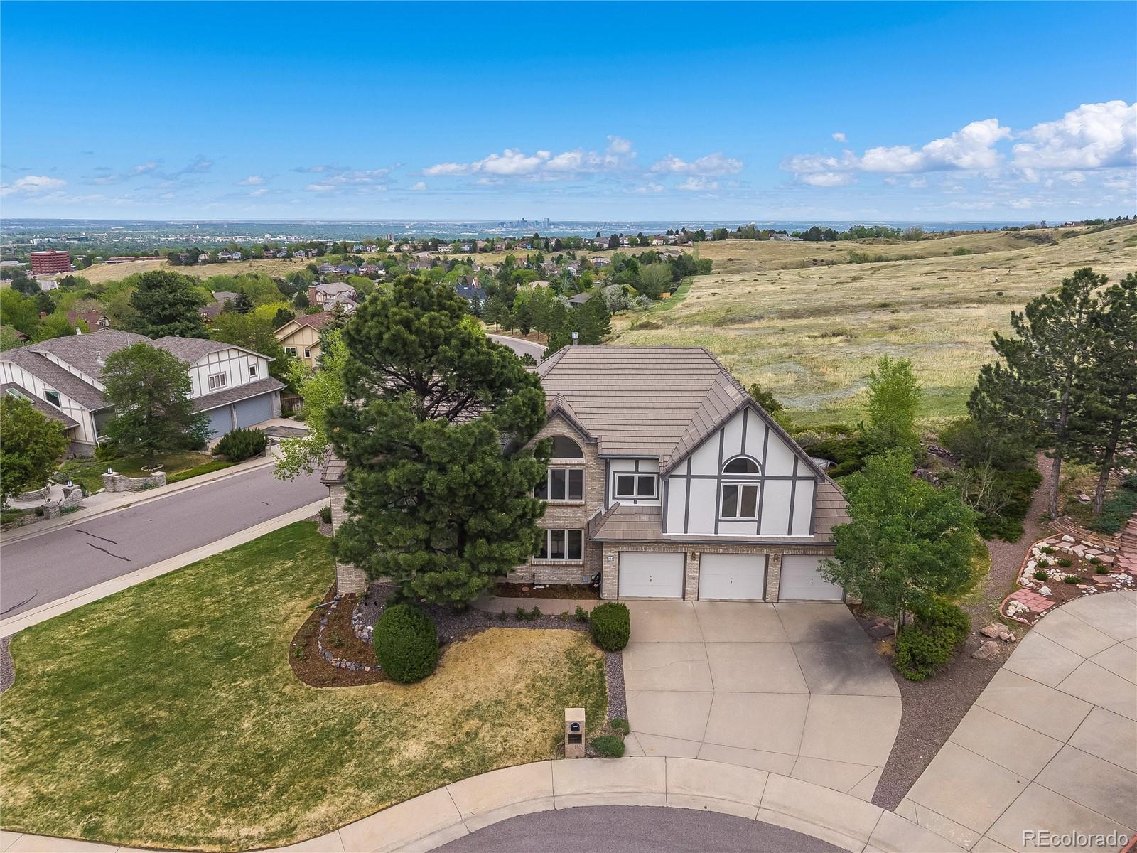 MLS Image #1 for 208 s mc intyre way,golden, Colorado