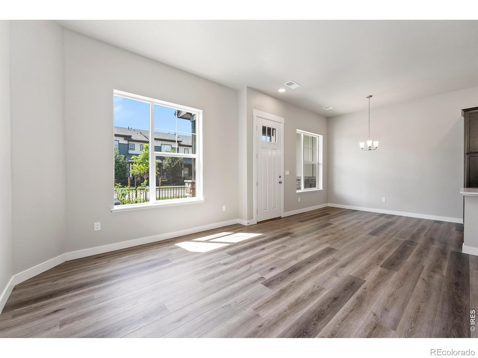 MLS Image #10 for 4107  north park drive,loveland, Colorado