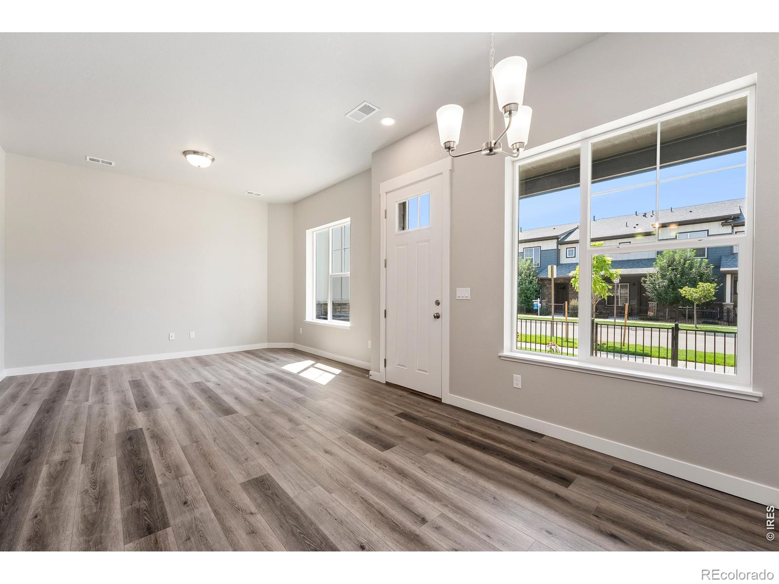 MLS Image #11 for 4107  north park drive,loveland, Colorado