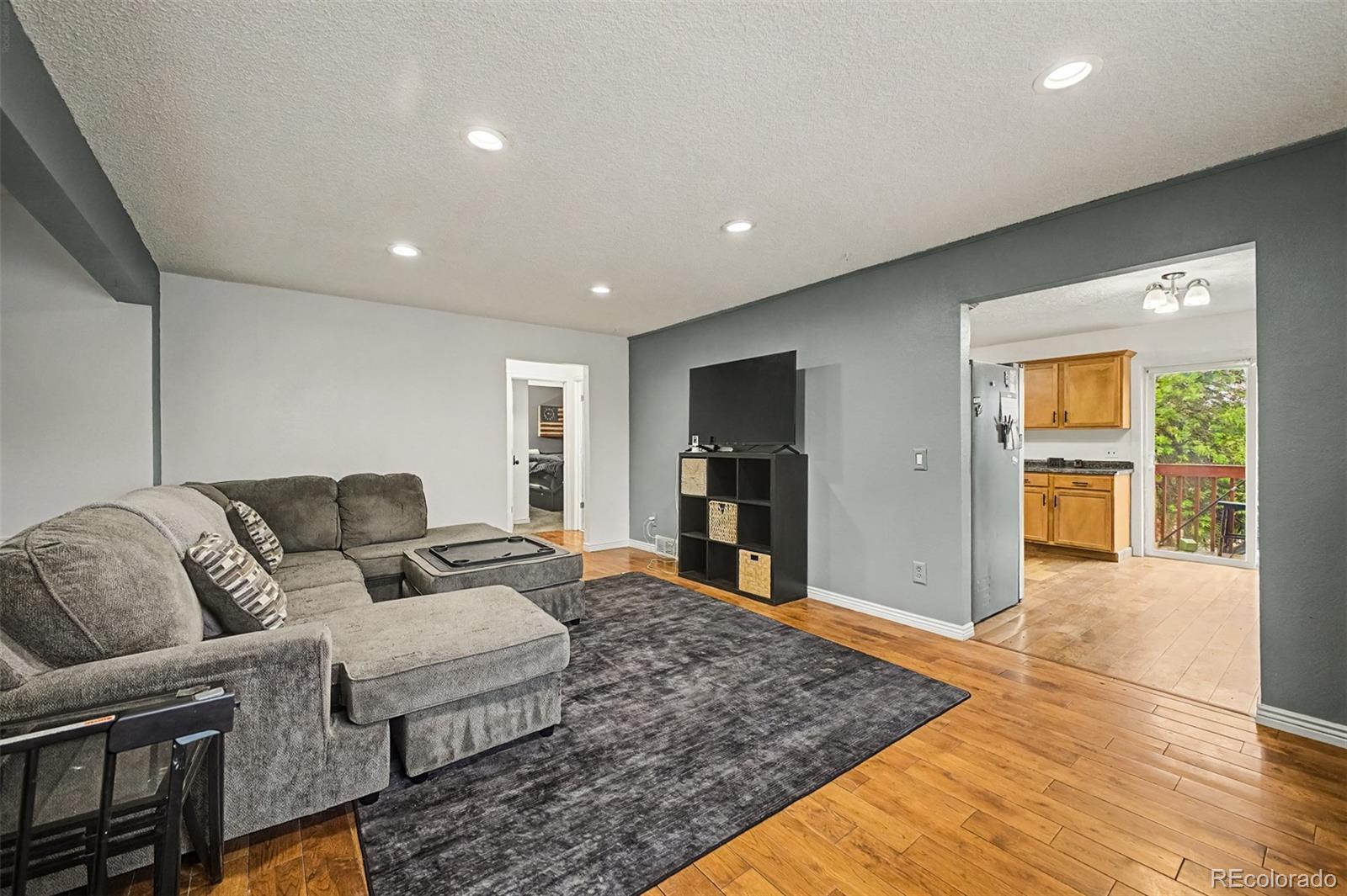 MLS Image #7 for 10088  elizabeth street,thornton, Colorado
