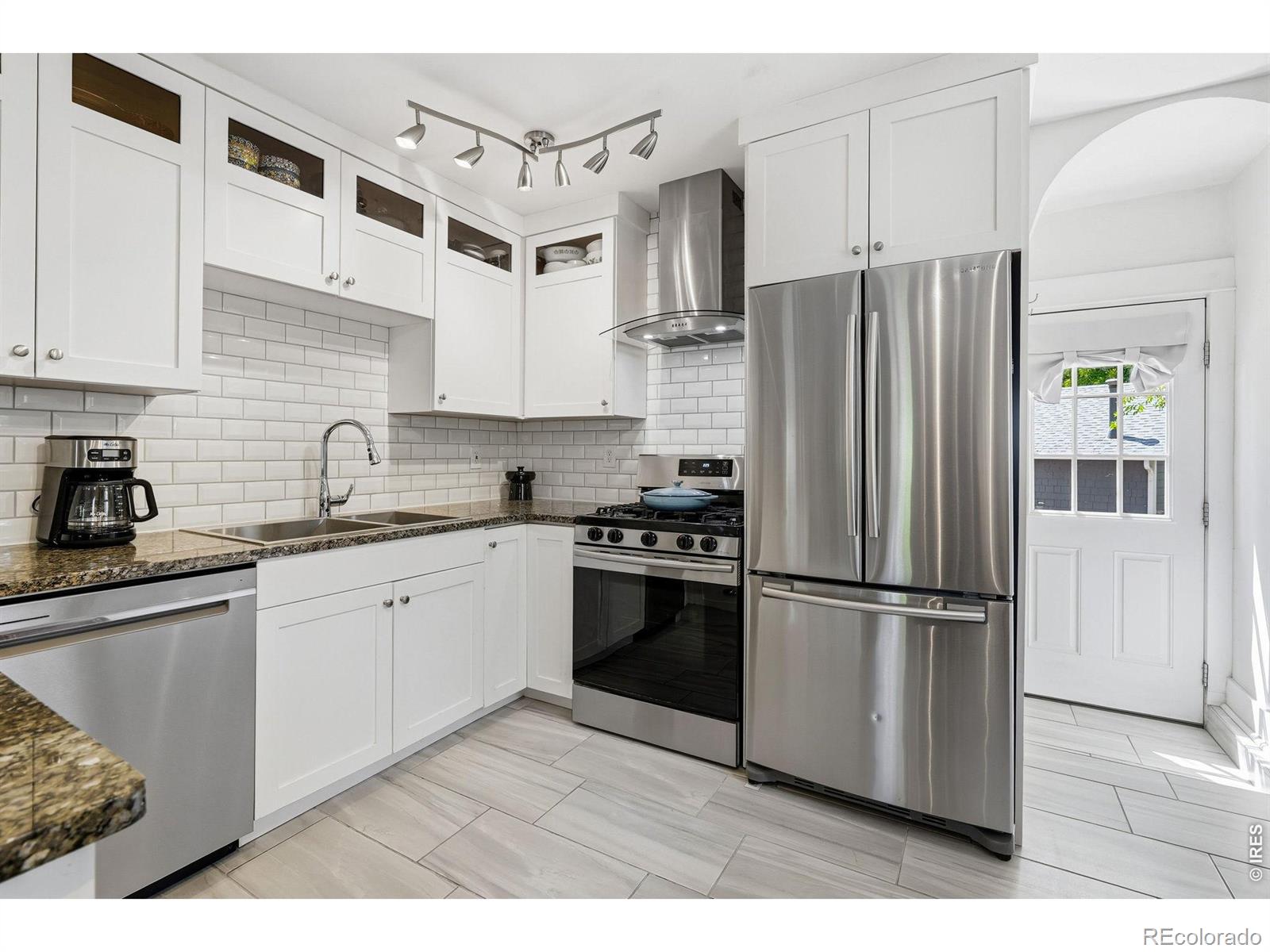 MLS Image #11 for 1027  bross street,longmont, Colorado