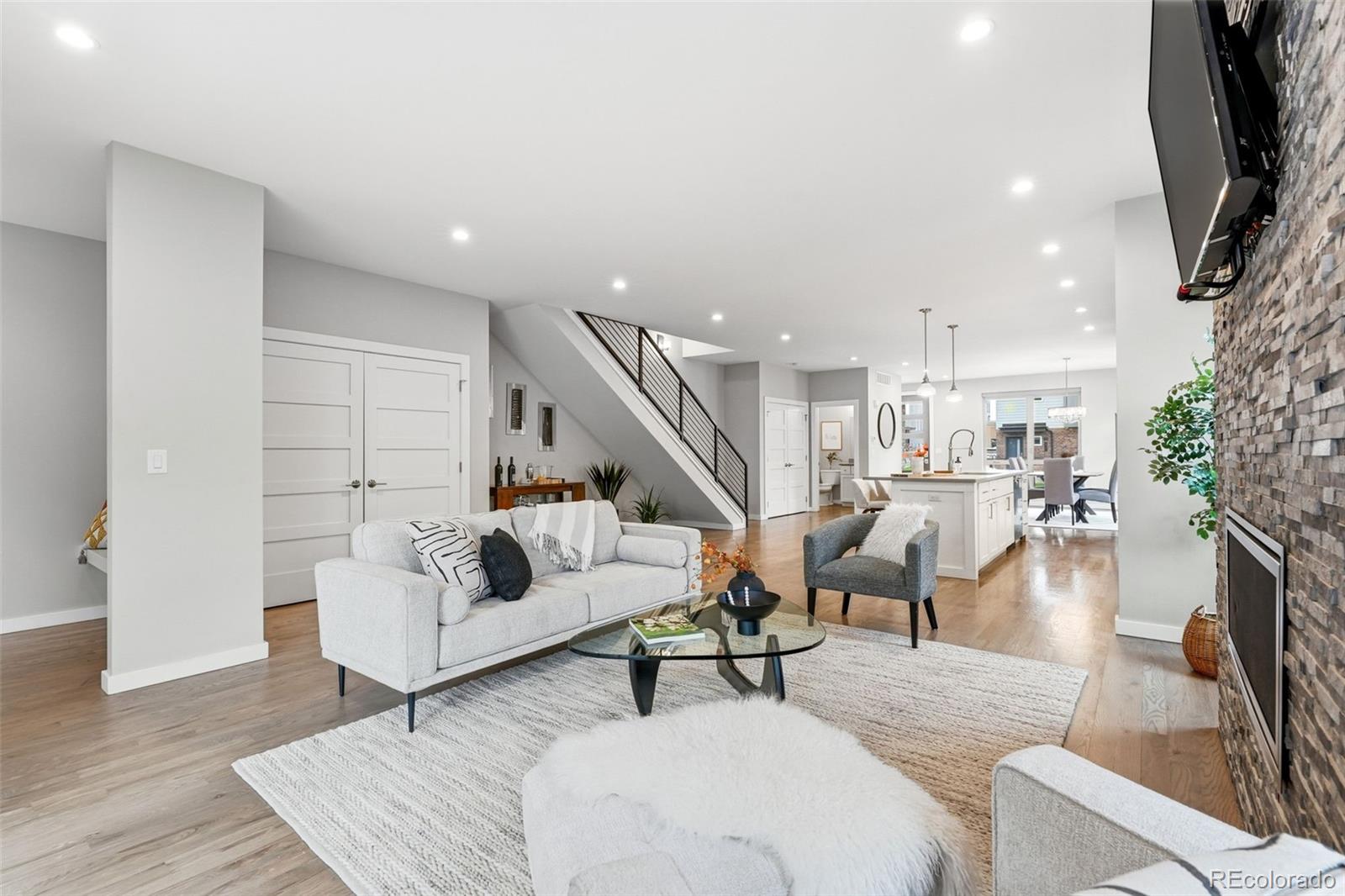 MLS Image #11 for 3522 s emerson street,englewood, Colorado