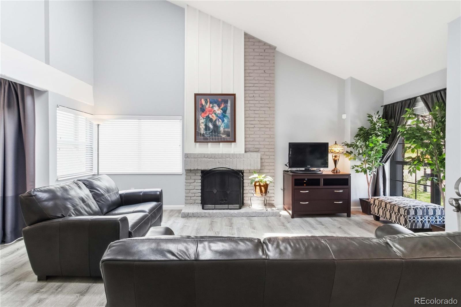 MLS Image #6 for 12347 e bates circle,aurora, Colorado