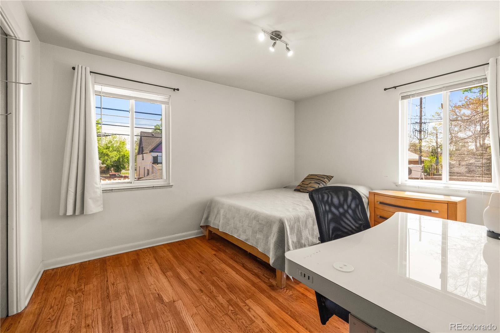 MLS Image #13 for 468 s sherman street,denver, Colorado