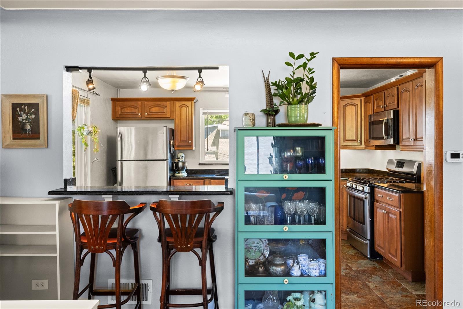 MLS Image #3 for 468 s sherman street,denver, Colorado