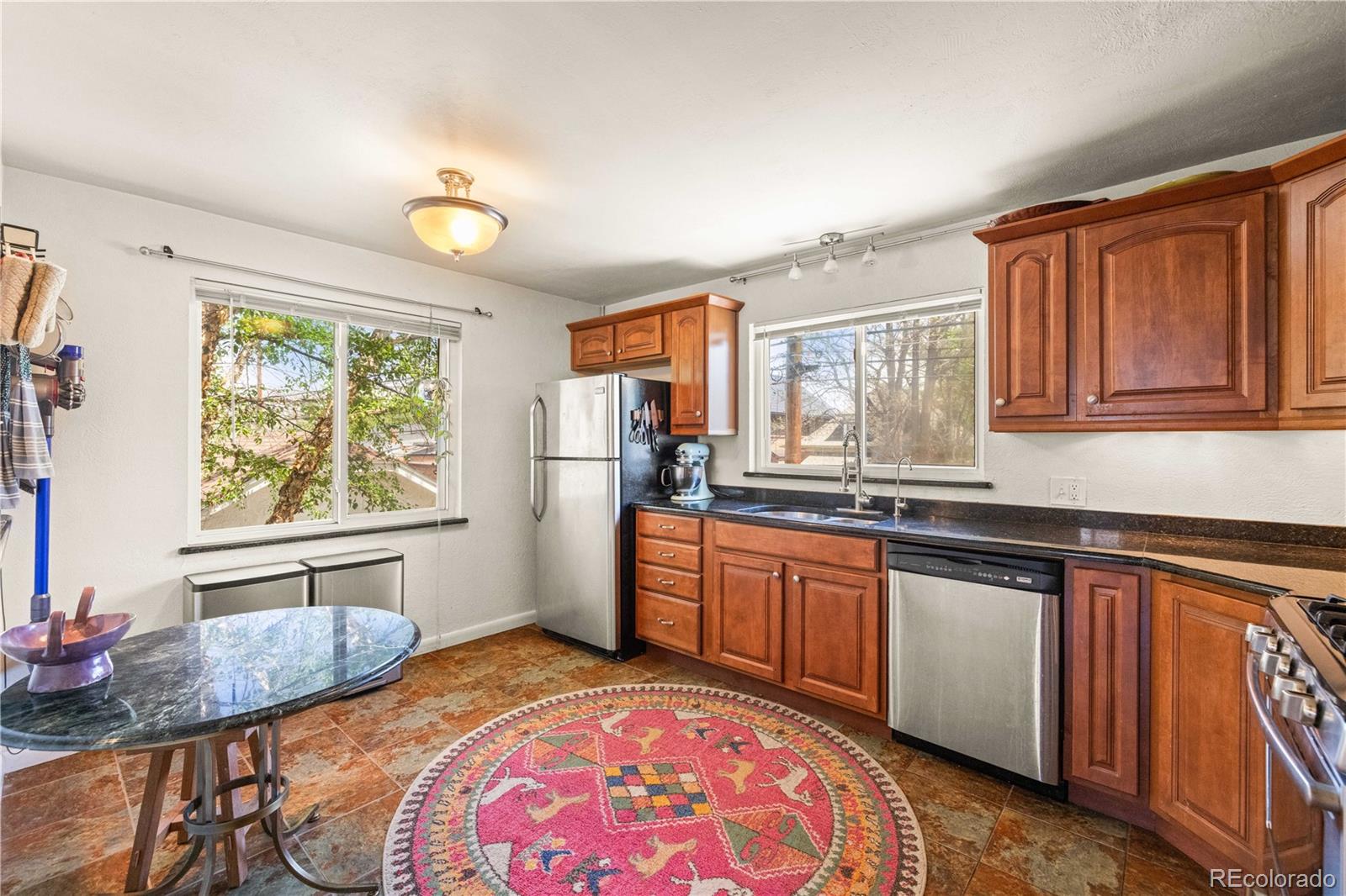 MLS Image #5 for 468 s sherman street,denver, Colorado