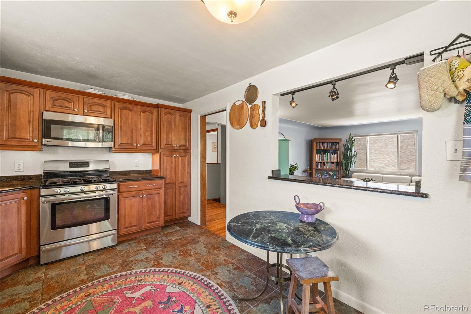 MLS Image #6 for 468 s sherman street,denver, Colorado