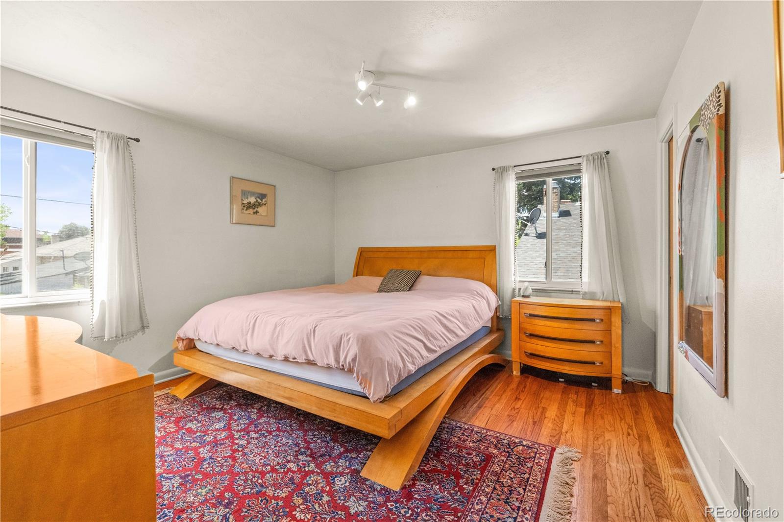 MLS Image #9 for 468 s sherman street,denver, Colorado
