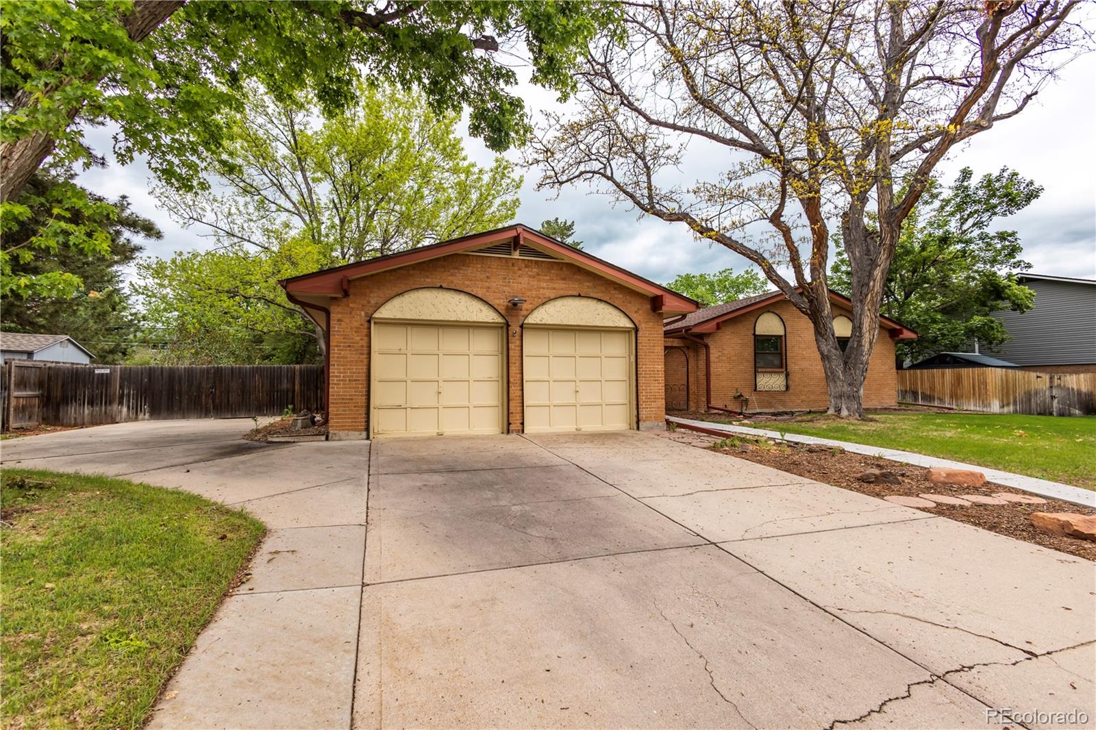 MLS Image #1 for 7147 s lafayette way,centennial, Colorado
