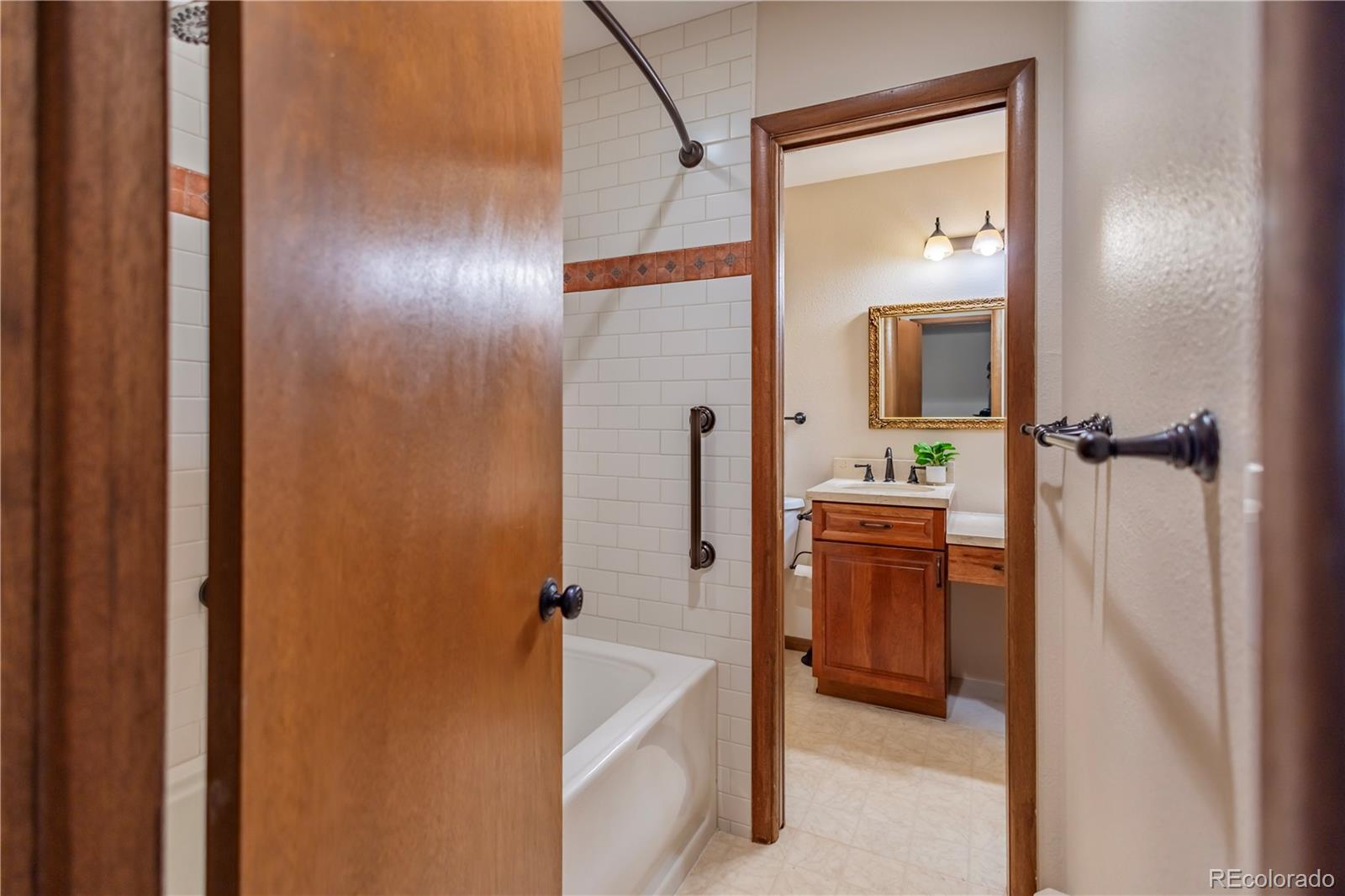 MLS Image #23 for 7147 s lafayette way,centennial, Colorado