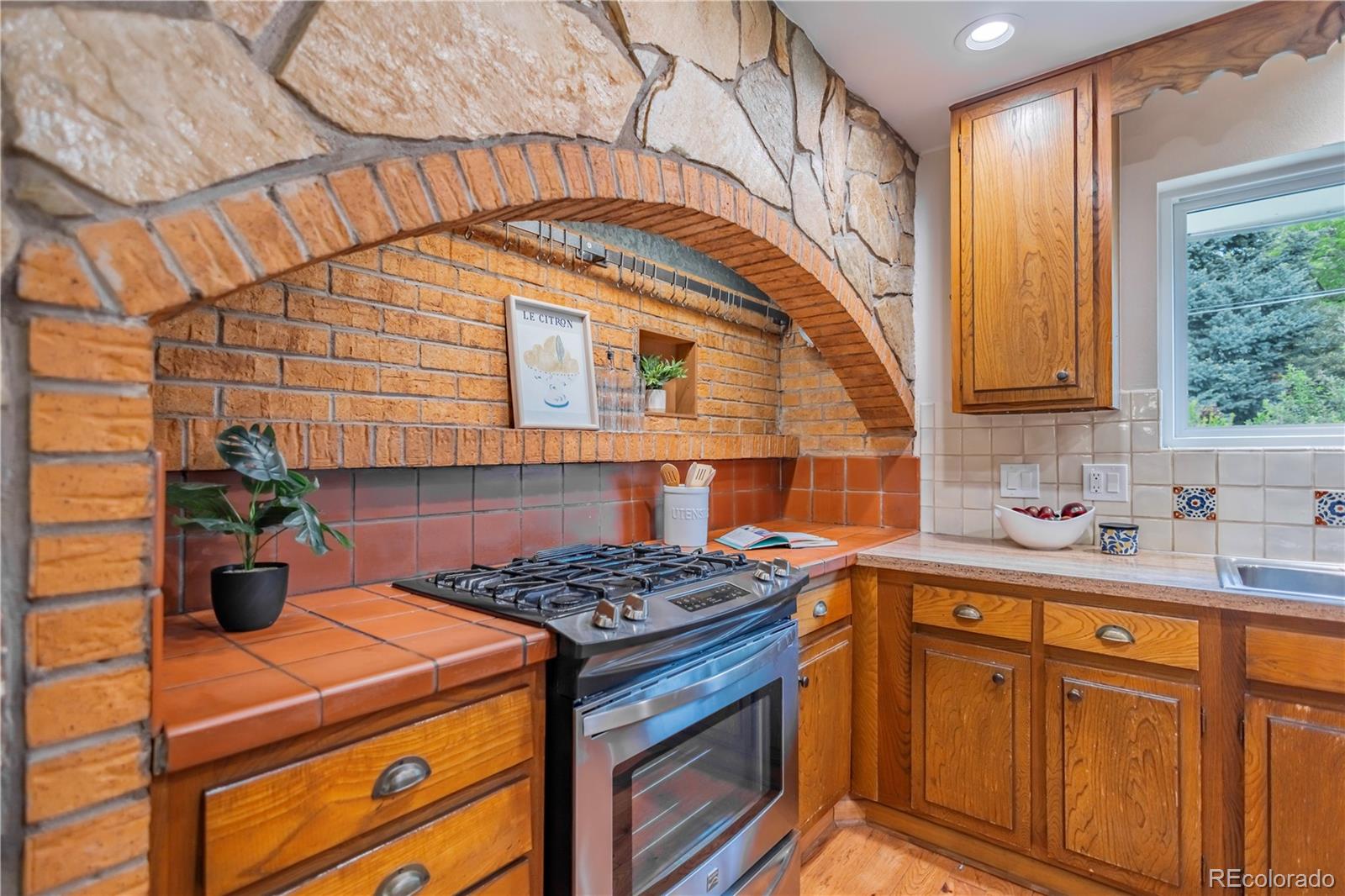MLS Image #6 for 7147 s lafayette way,centennial, Colorado