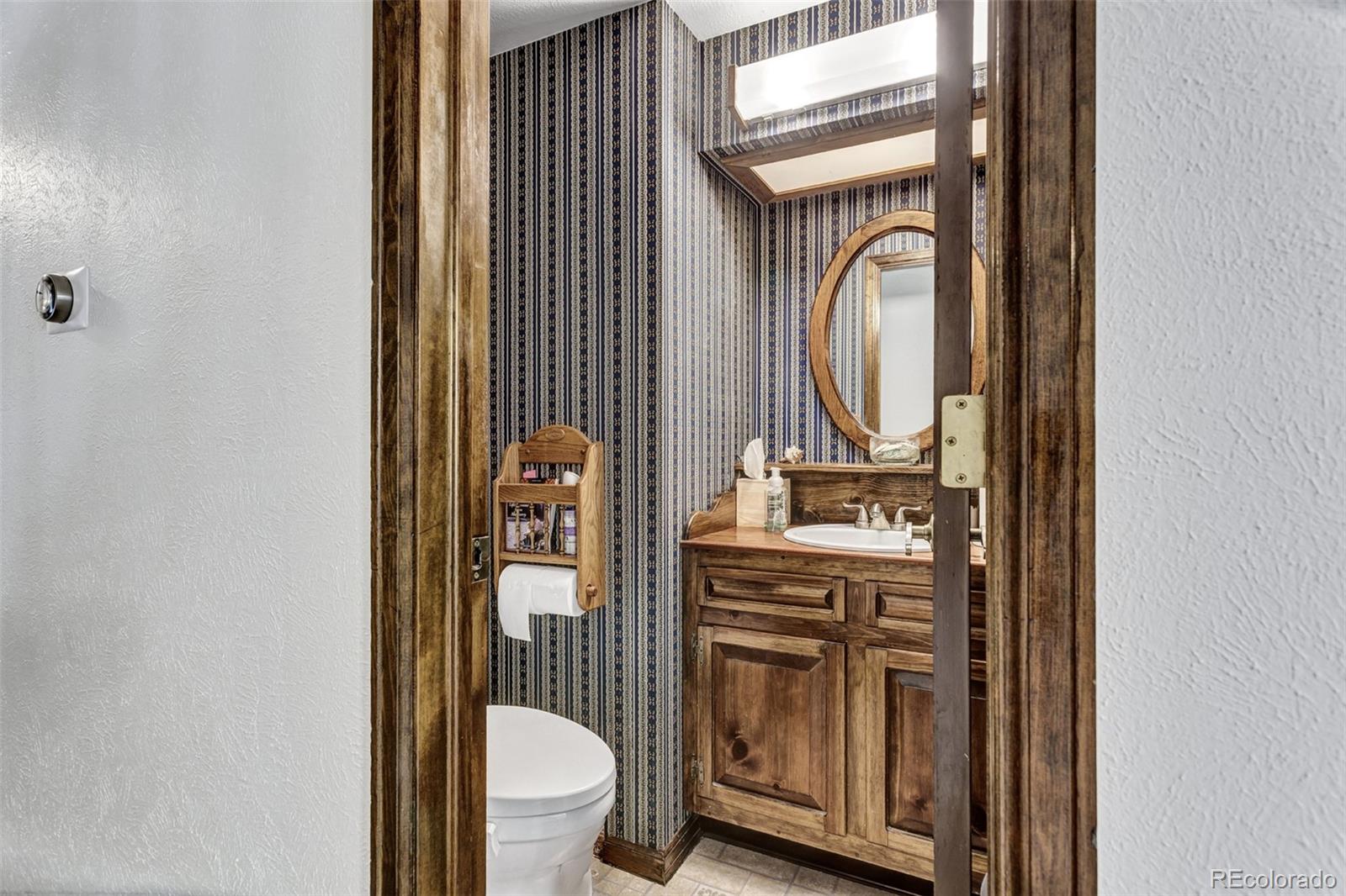 MLS Image #5 for 3894 e long place,centennial, Colorado