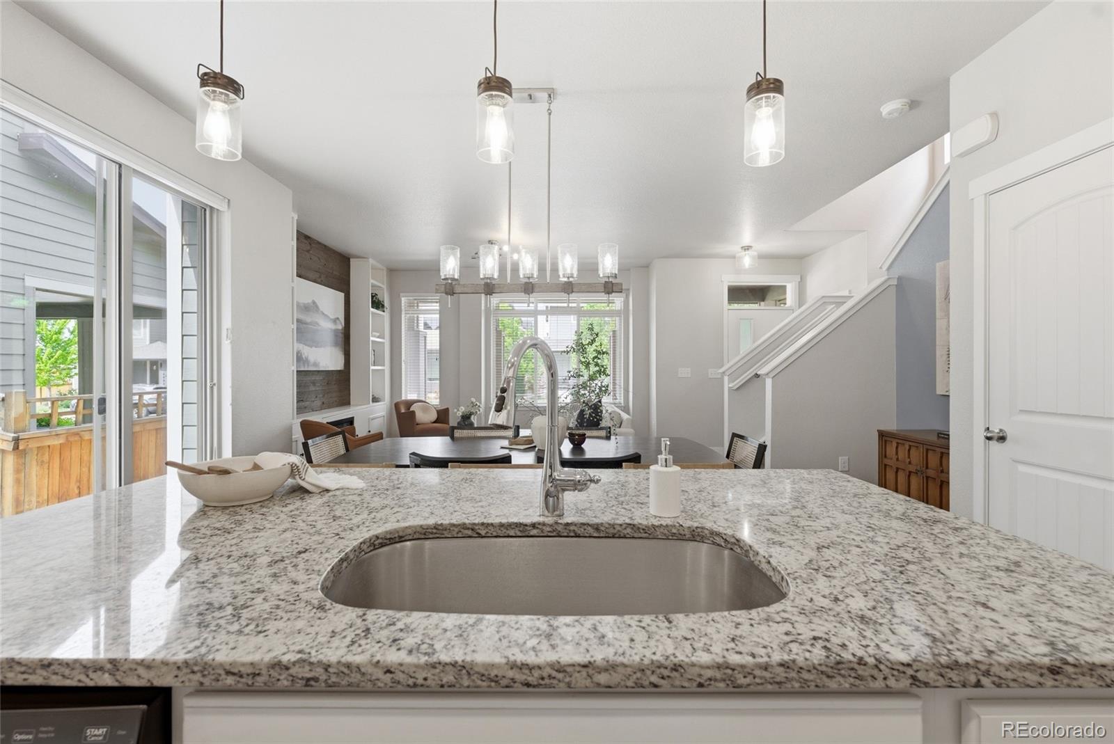 MLS Image #14 for 6834  clay street,denver, Colorado