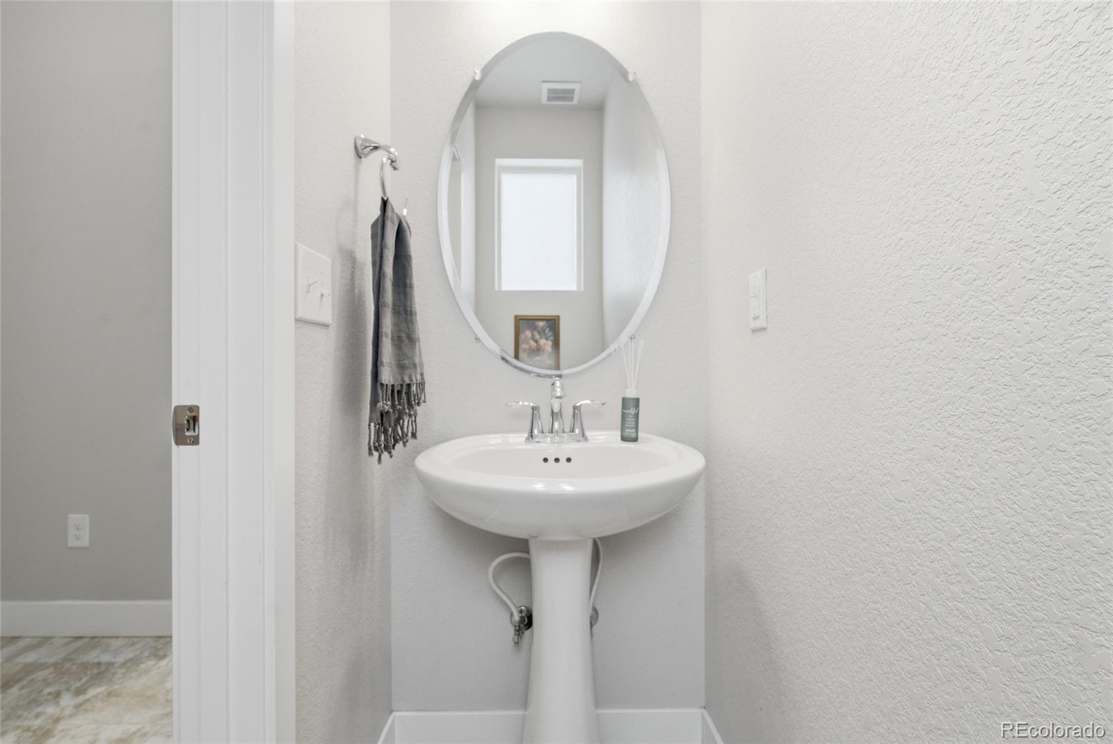 MLS Image #20 for 6834  clay street,denver, Colorado