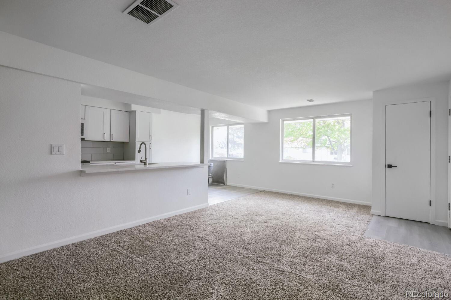MLS Image #1 for 1142 s eagle circle,aurora, Colorado