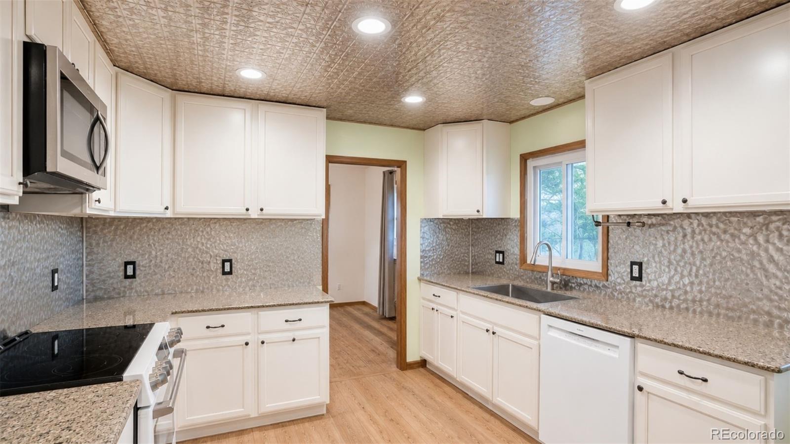 MLS Image #8 for 5501  norwood avenue,loveland, Colorado