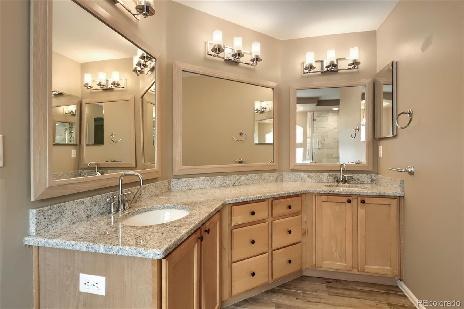 MLS Image #13 for 9212  ironwood street,highlands ranch, Colorado