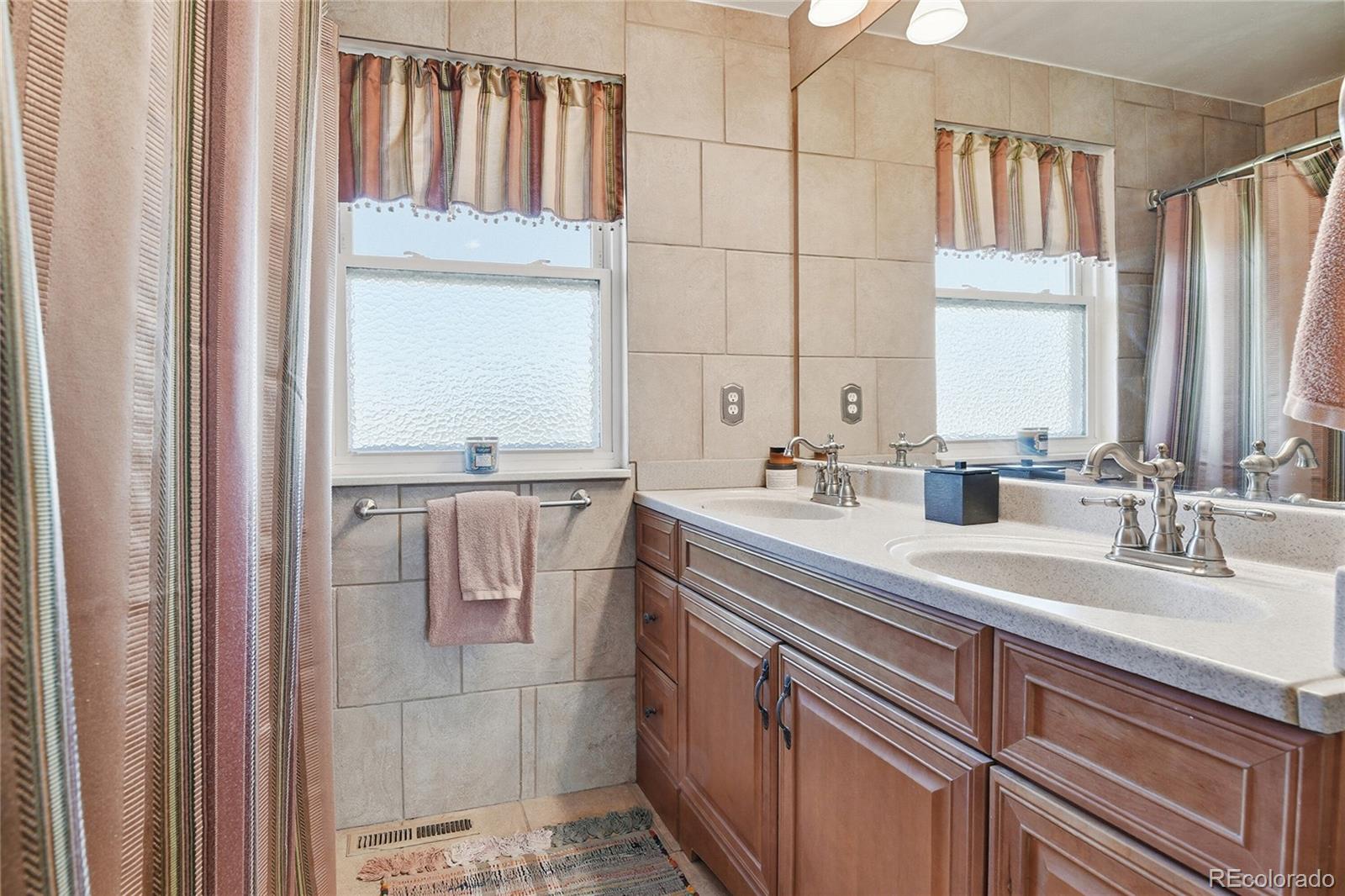 MLS Image #26 for 7942 s corona court,centennial, Colorado