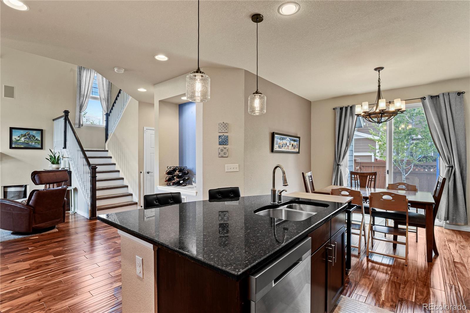 MLS Image #10 for 412  dallas street,denver, Colorado