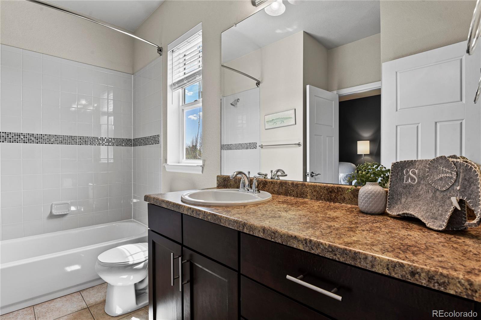 MLS Image #23 for 412  dallas street,denver, Colorado