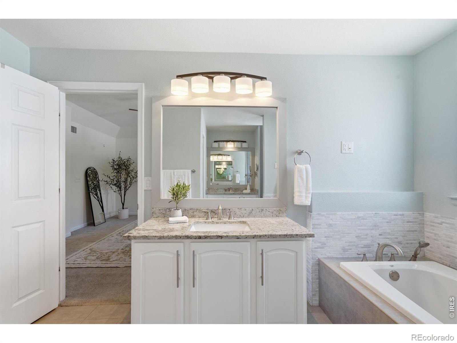 MLS Image #22 for 2080  harmony park drive,denver, Colorado