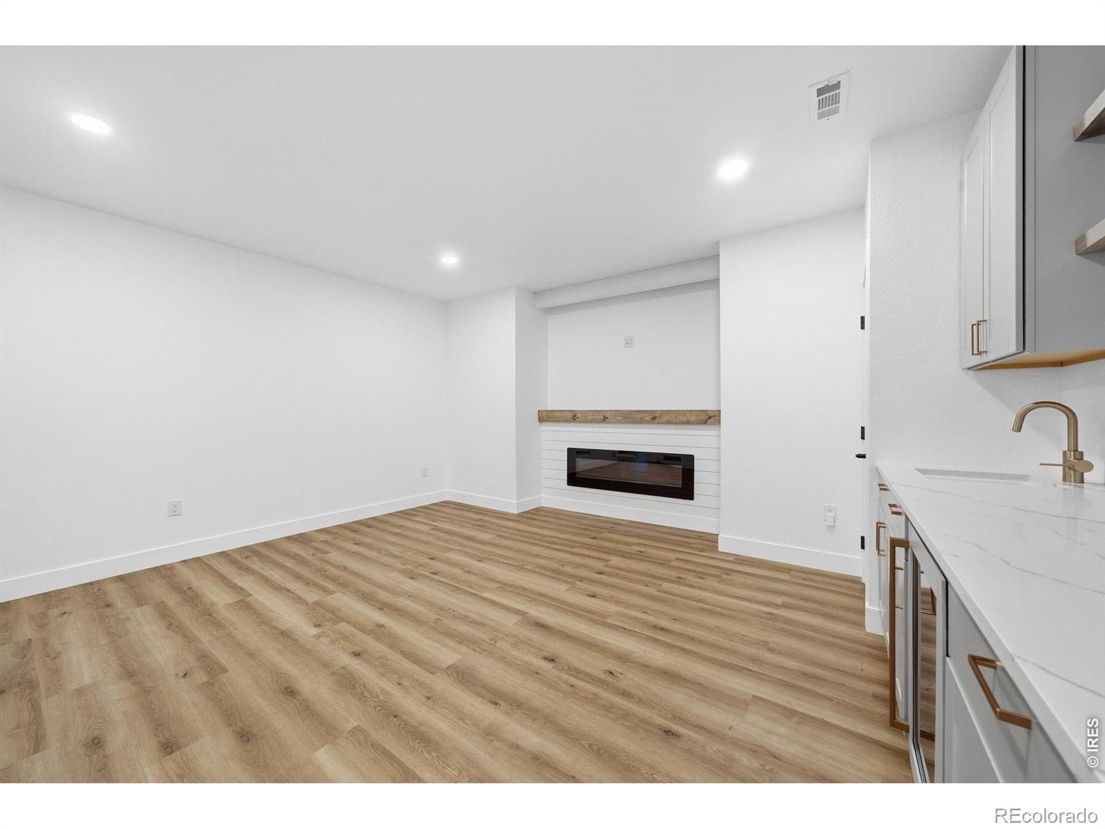 MLS Image #31 for 2080  harmony park drive,denver, Colorado