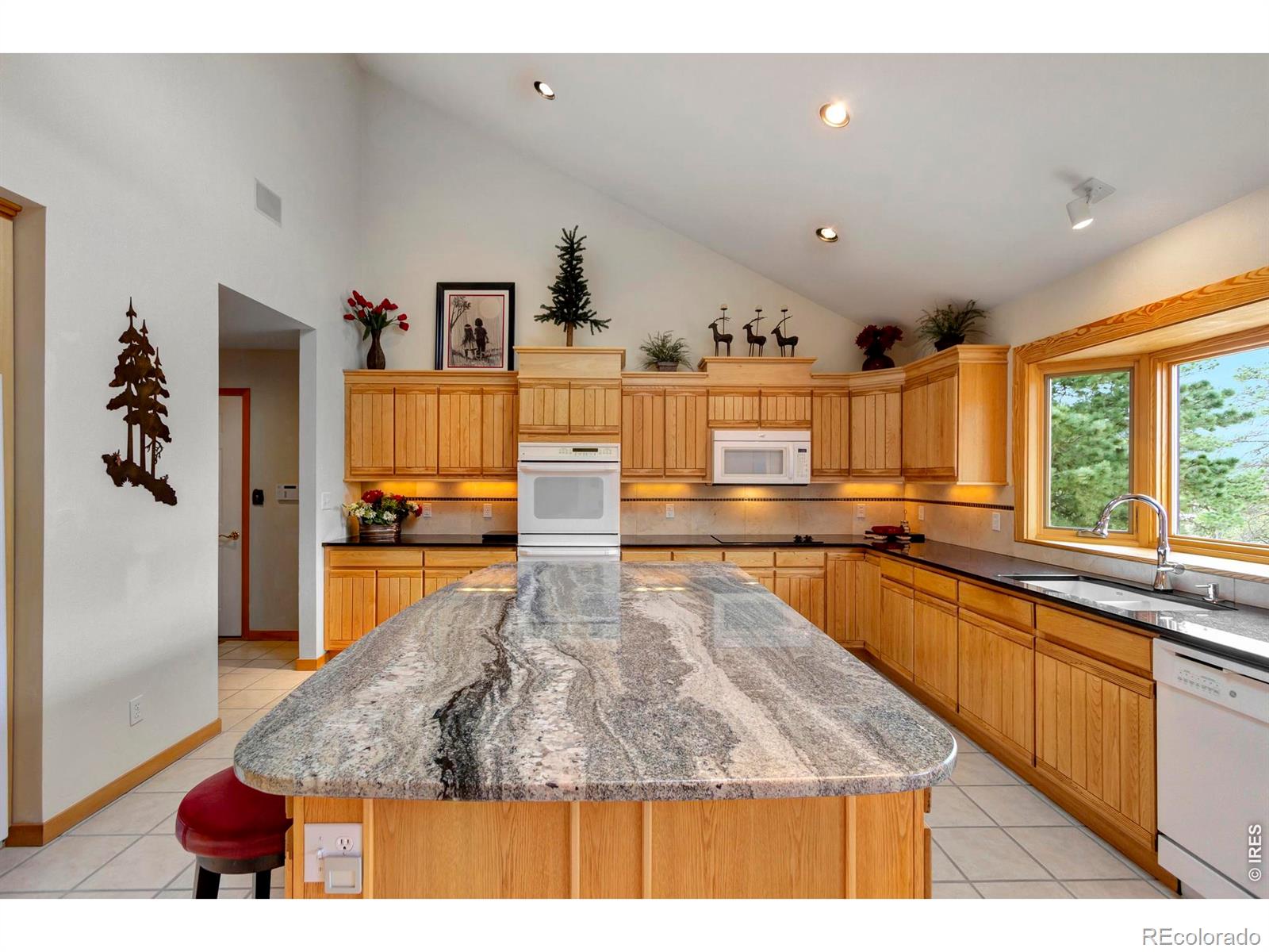 MLS Image #8 for 1180  coyote run,estes park, Colorado