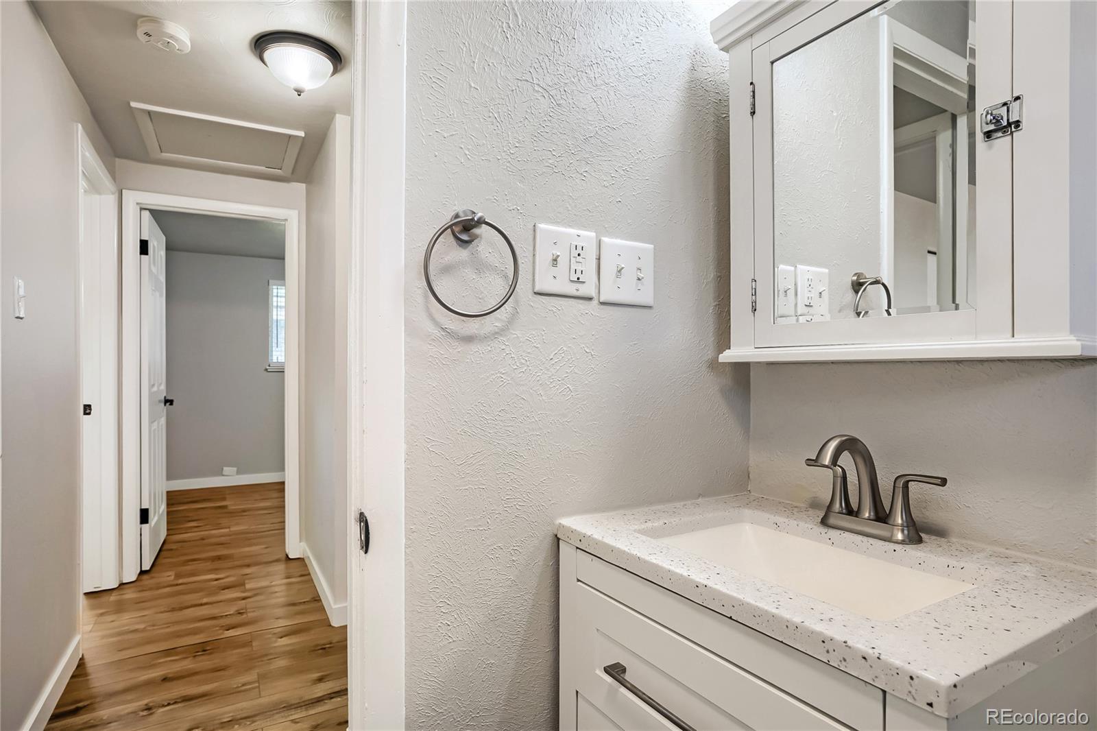 MLS Image #10 for 1435 s ogden street,denver, Colorado