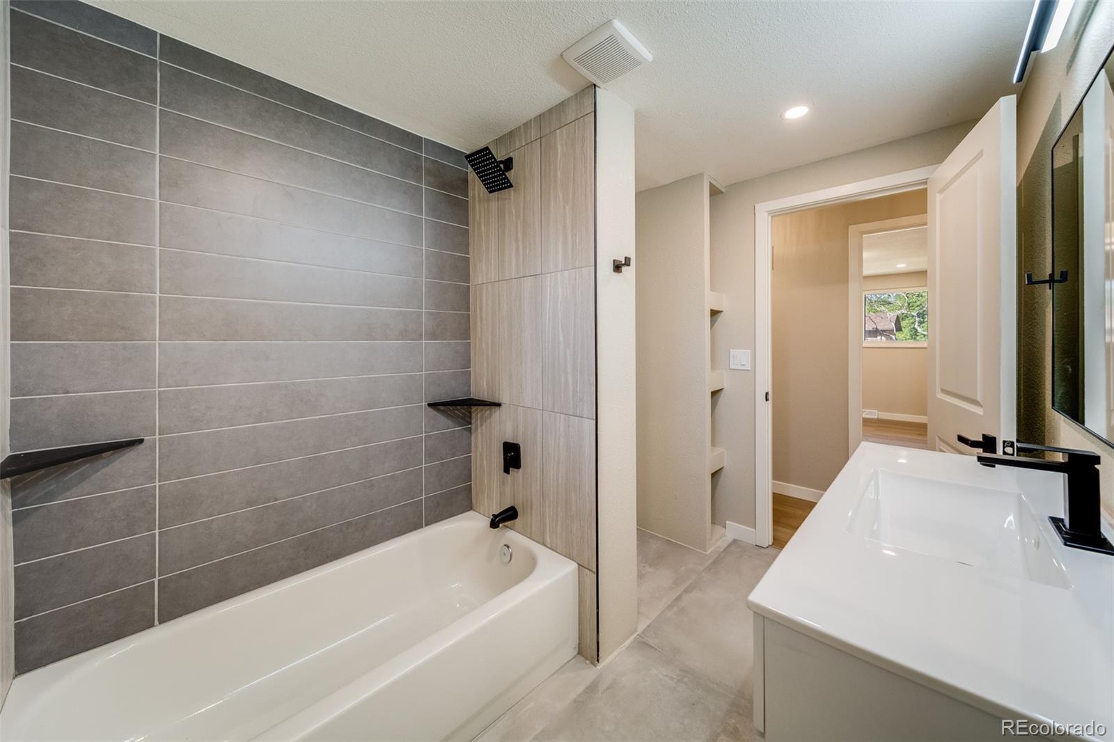 MLS Image #16 for 1528  lamplighter drive,longmont, Colorado