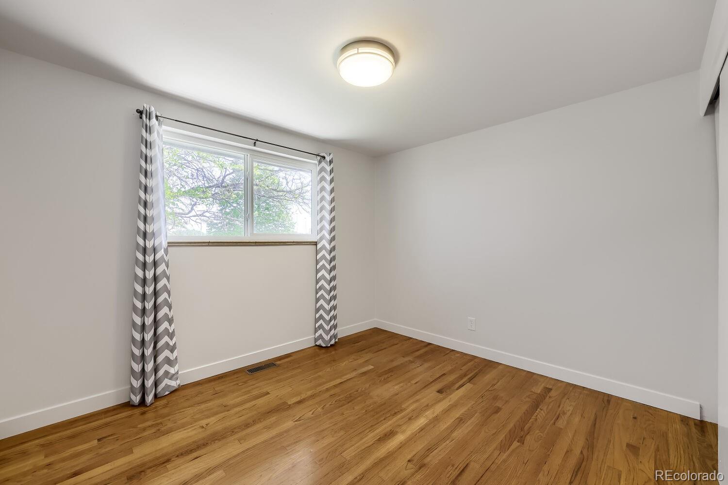 MLS Image #10 for 1640  buchtel boulevard,denver, Colorado