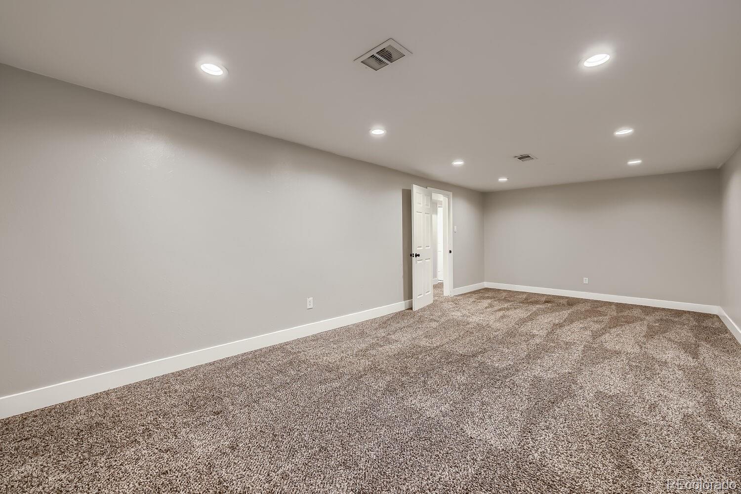 MLS Image #13 for 1640  buchtel boulevard,denver, Colorado