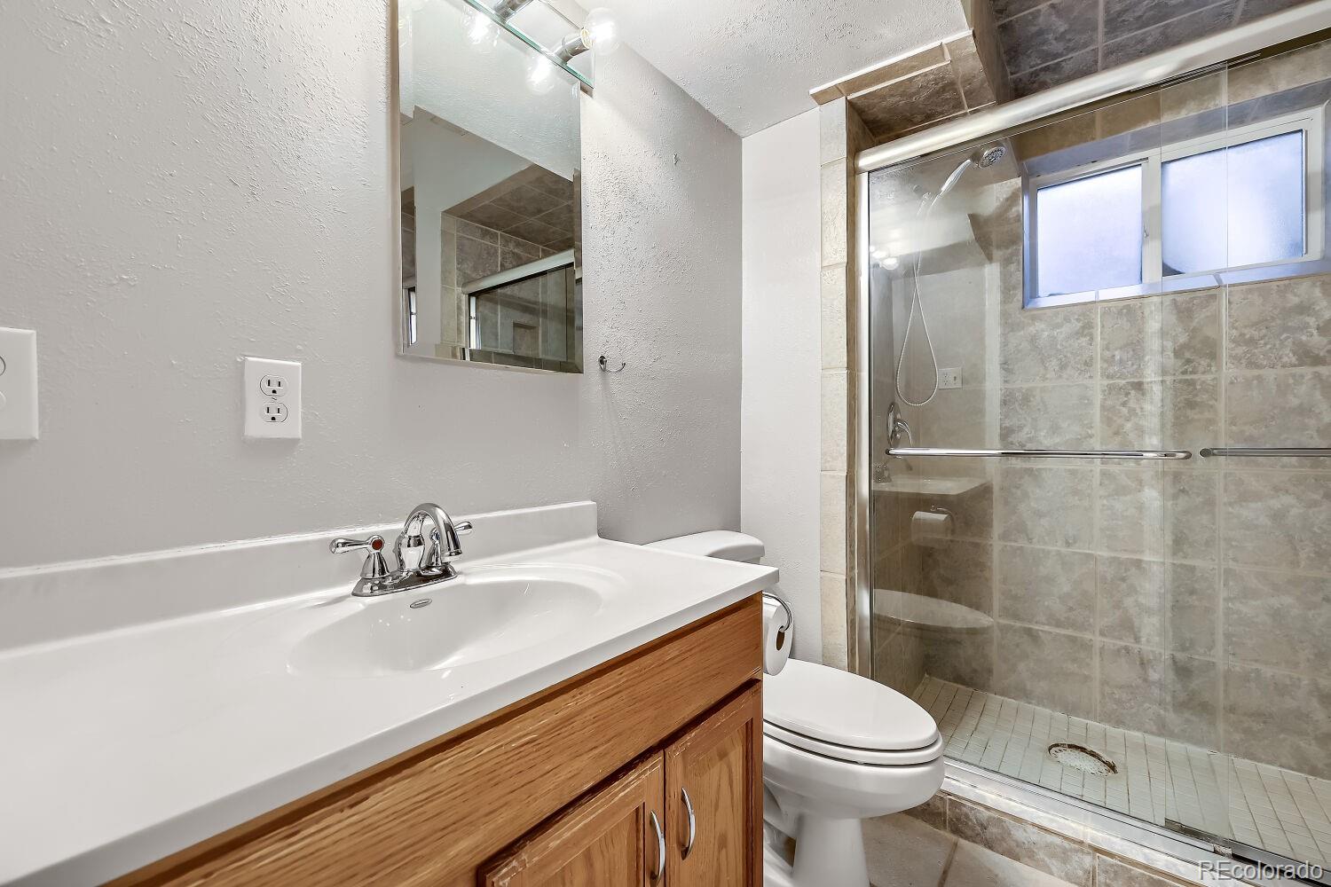 MLS Image #15 for 1640  buchtel boulevard,denver, Colorado